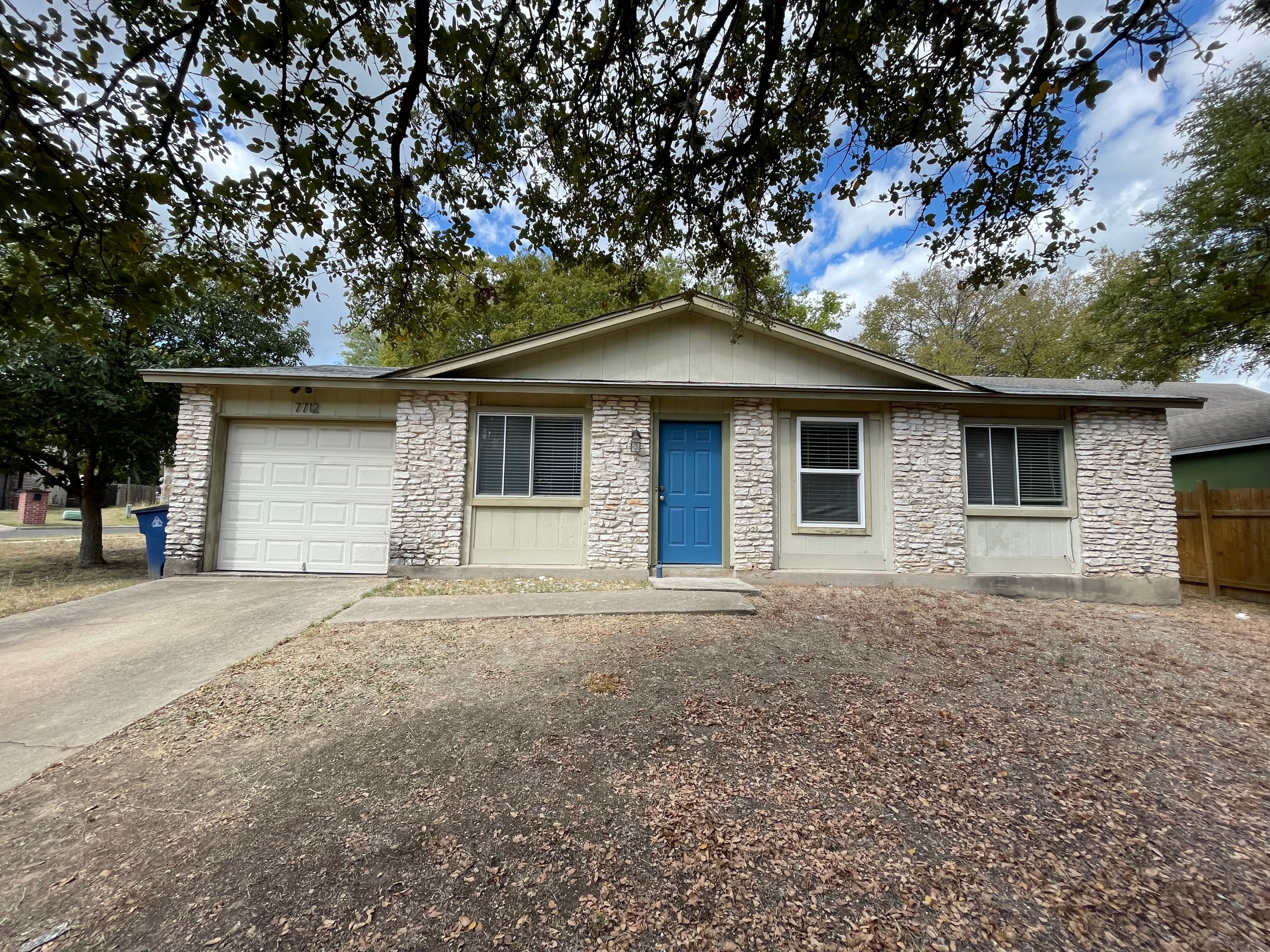 7712 Elderberry Dr