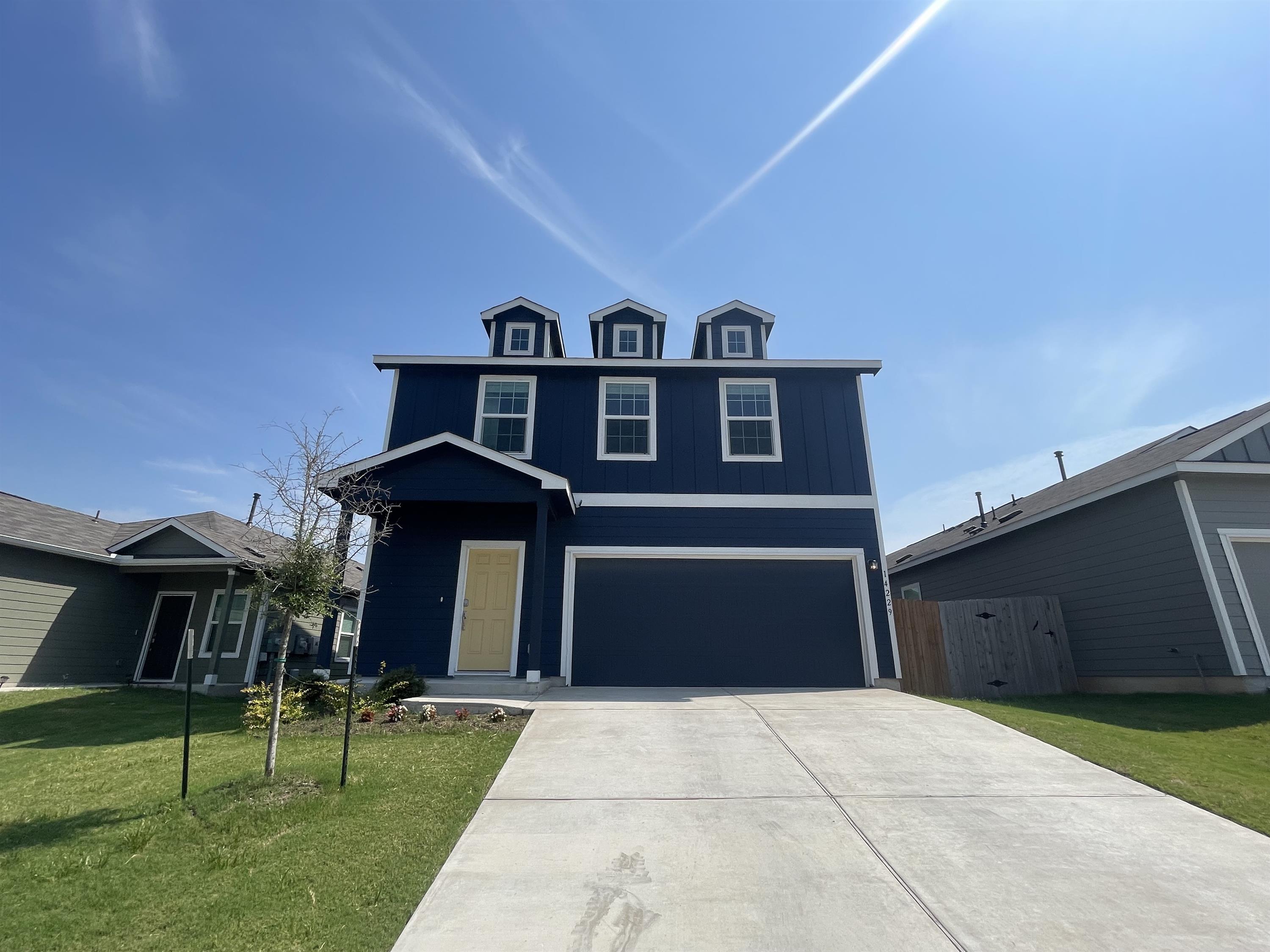 14229 Sandrock Bend