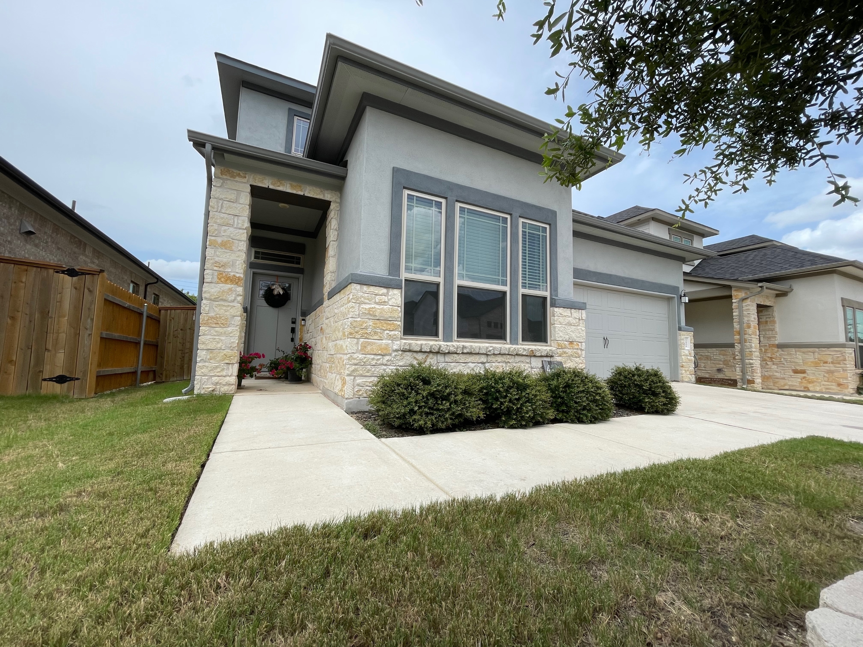 12906 Stanford Drive