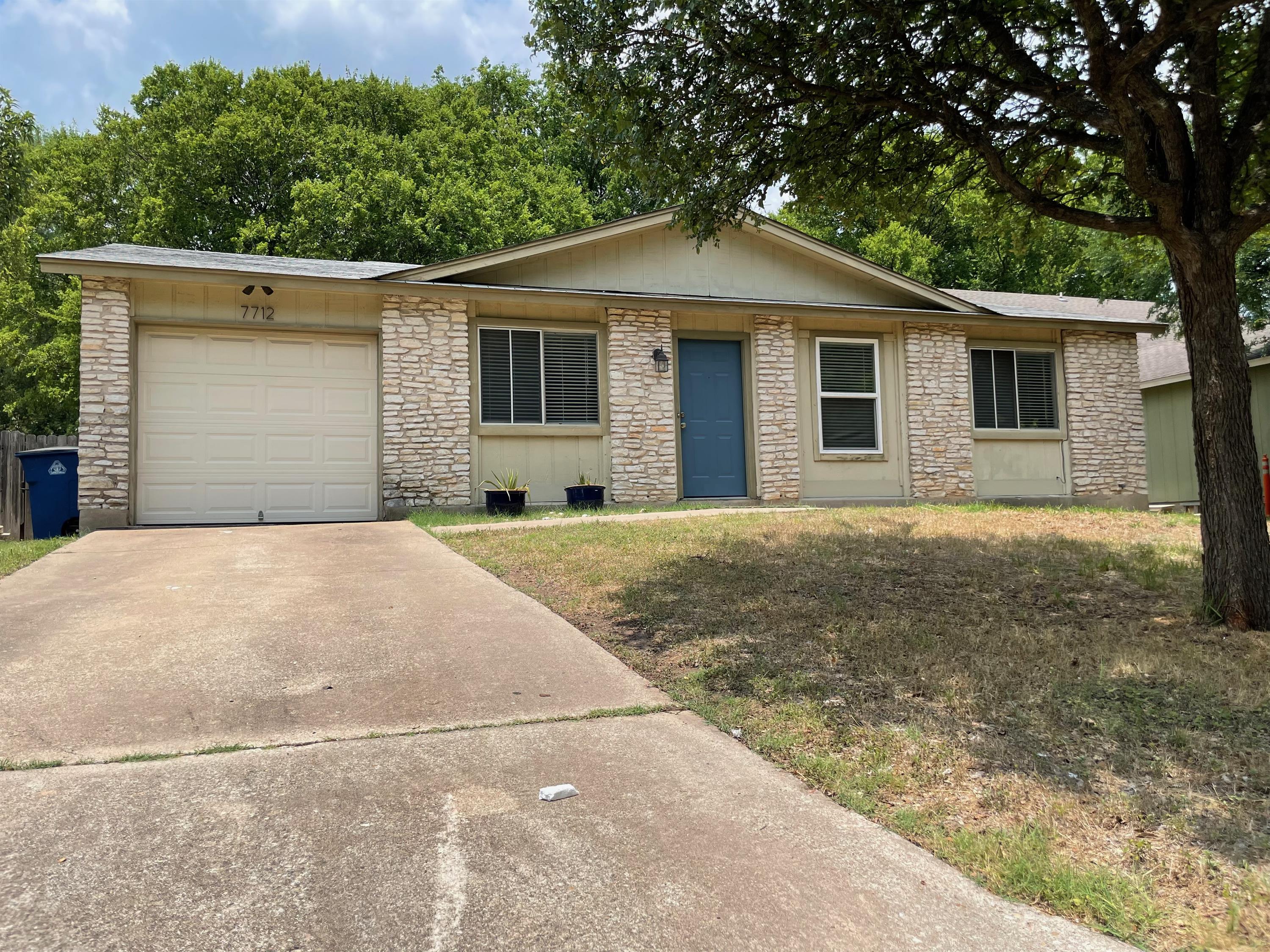 7712 Elderberry Dr