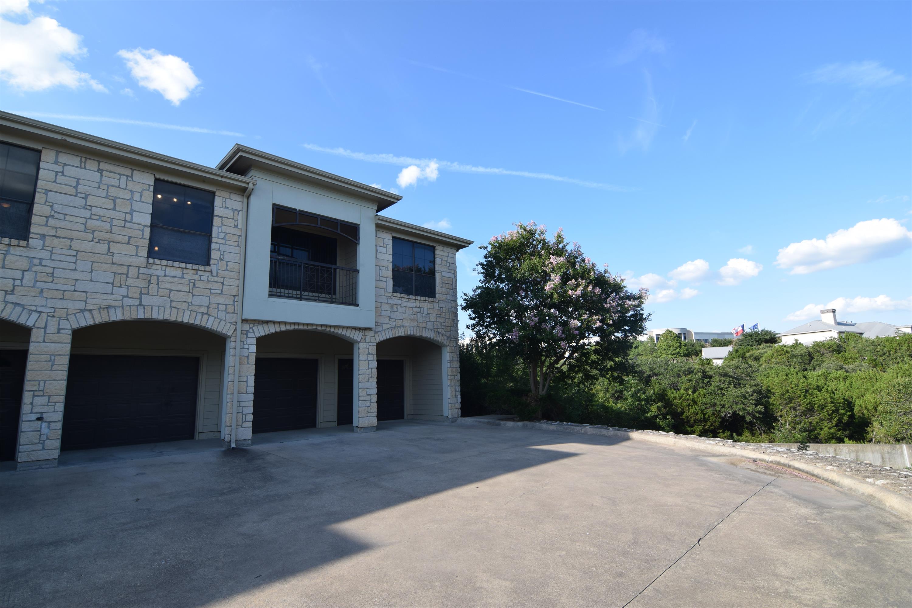 7701 Rialto Blvd #125