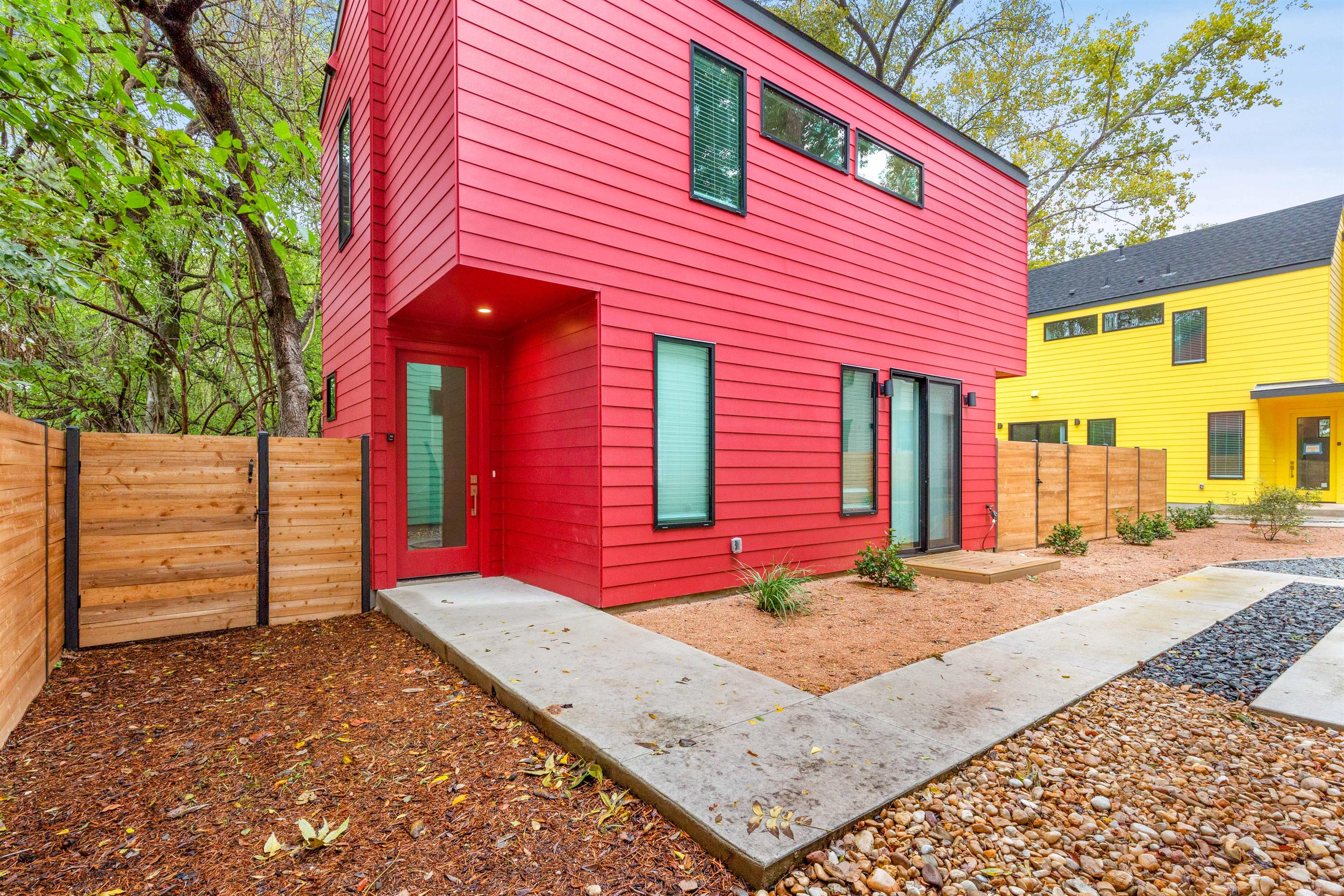 1118 Walton Lane, Bldg 3