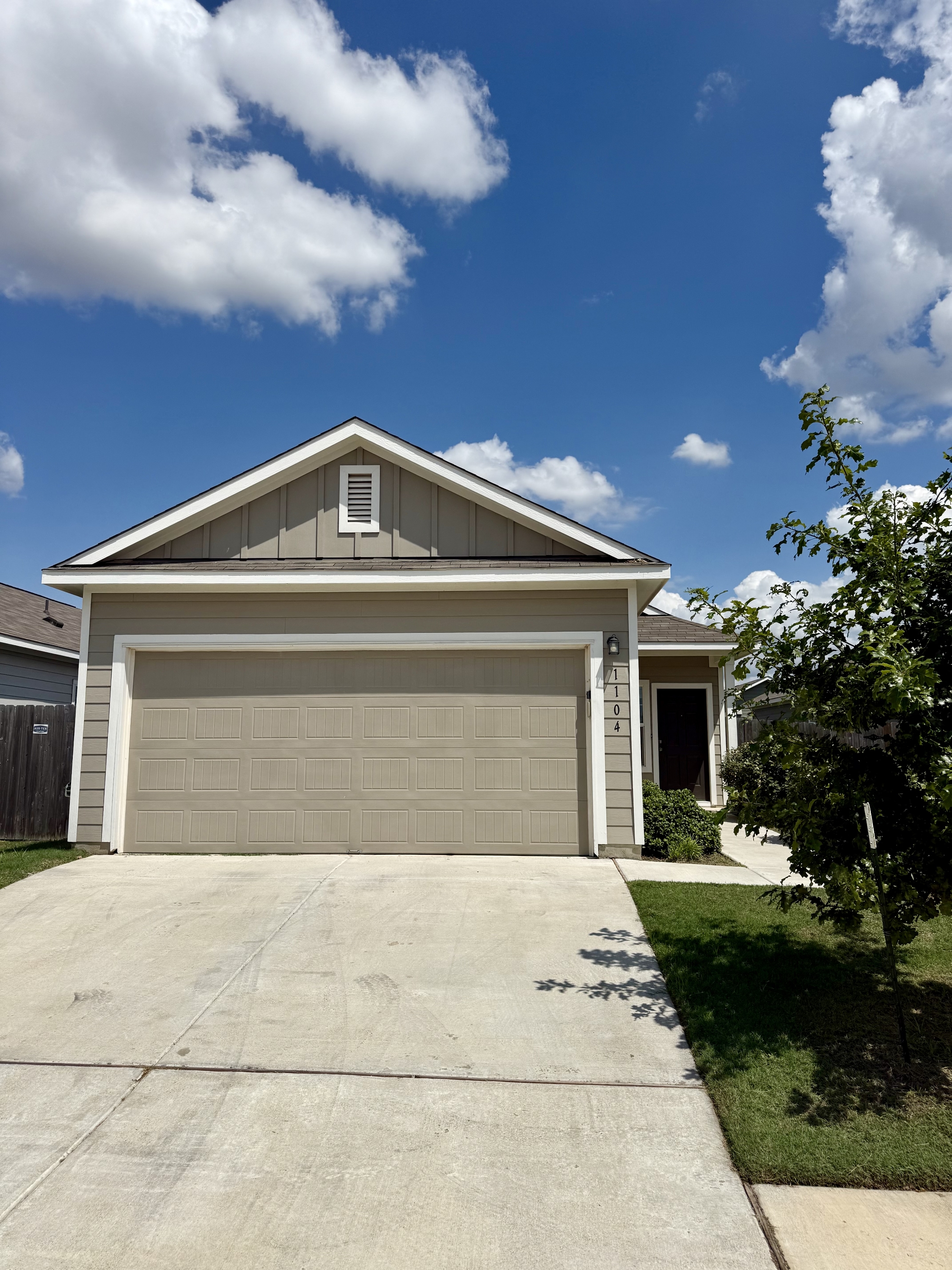 1104 Minnow Lane