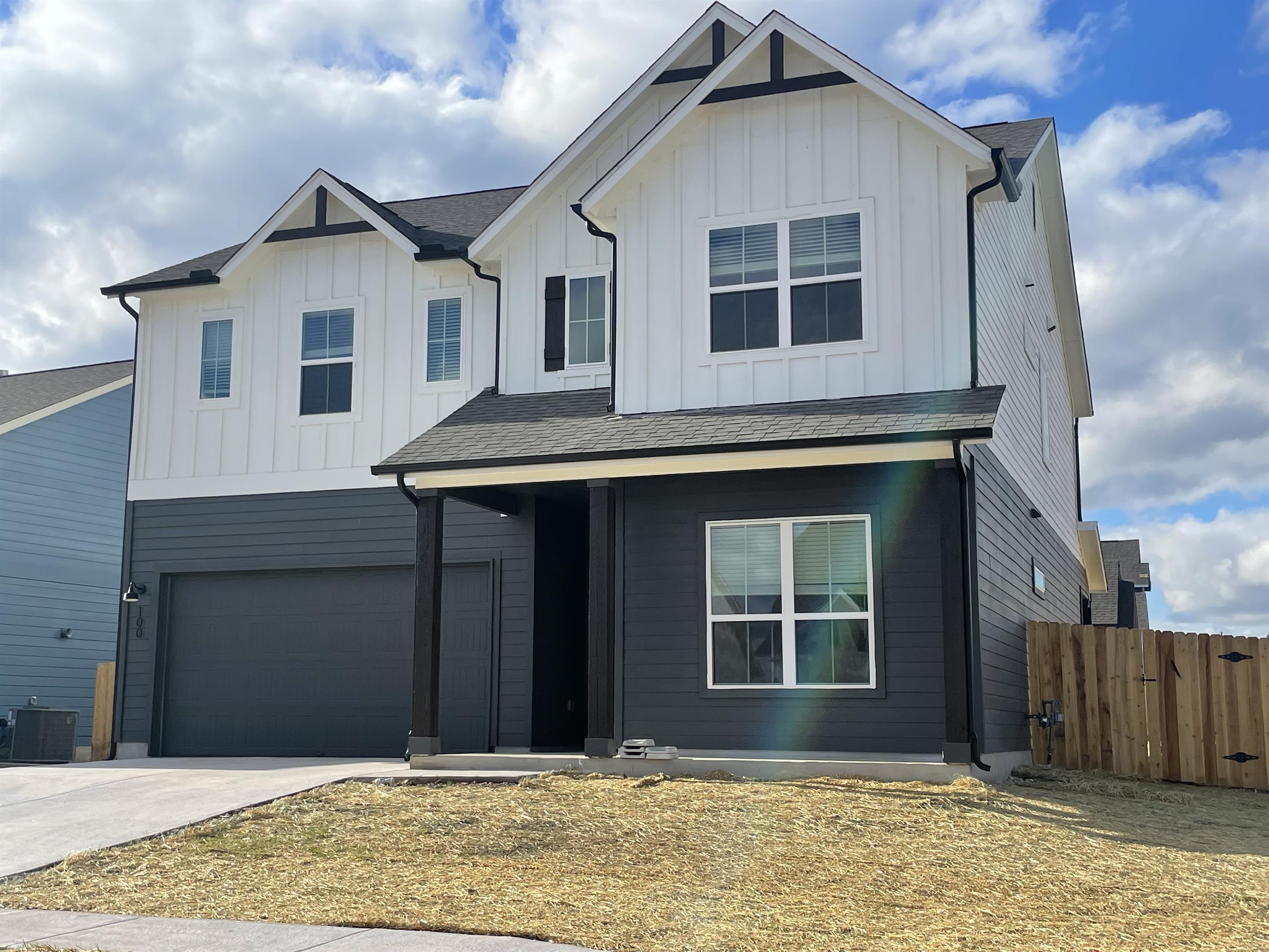 100 Buckle Cove