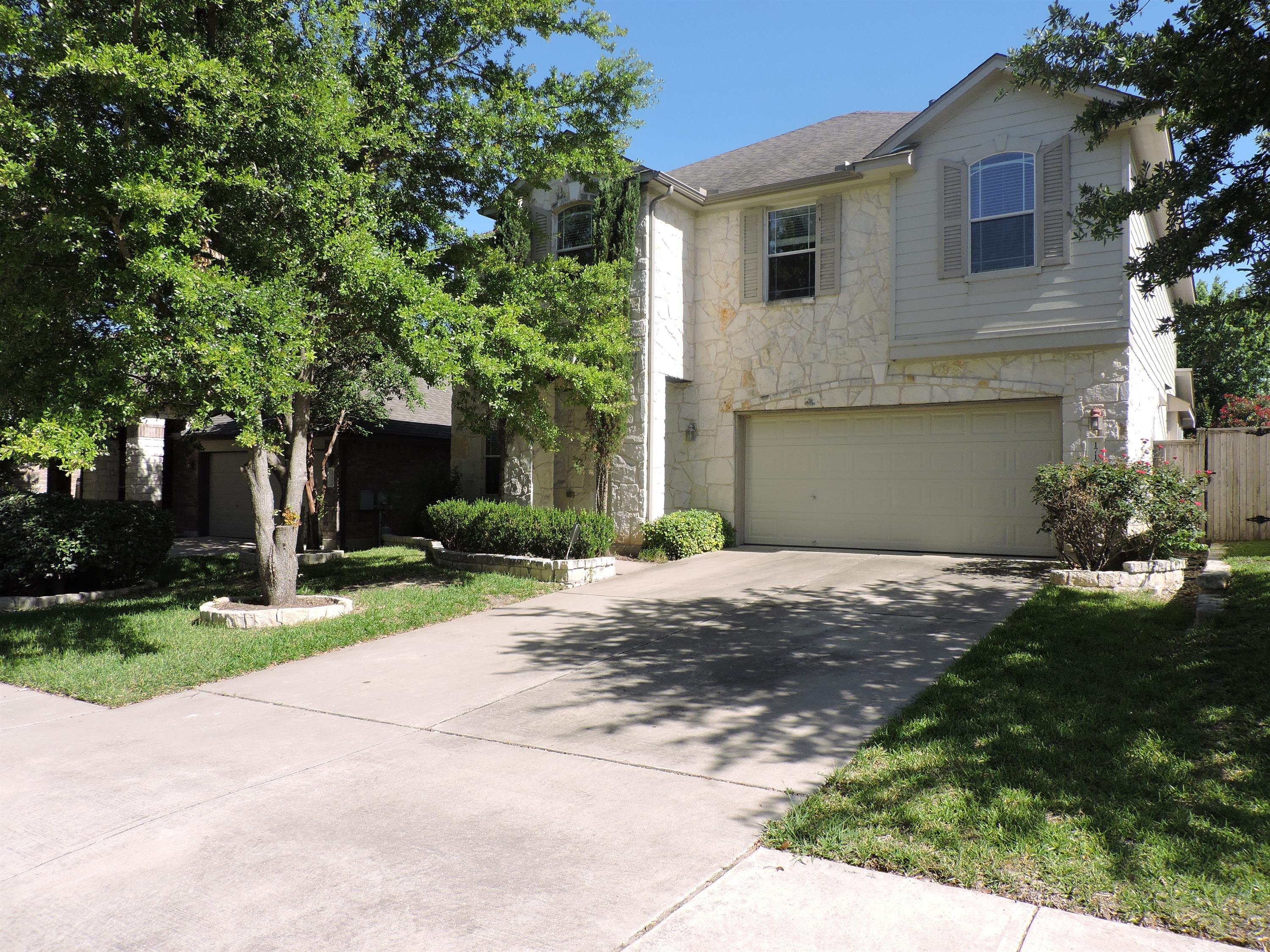 1719 Greenside Trail