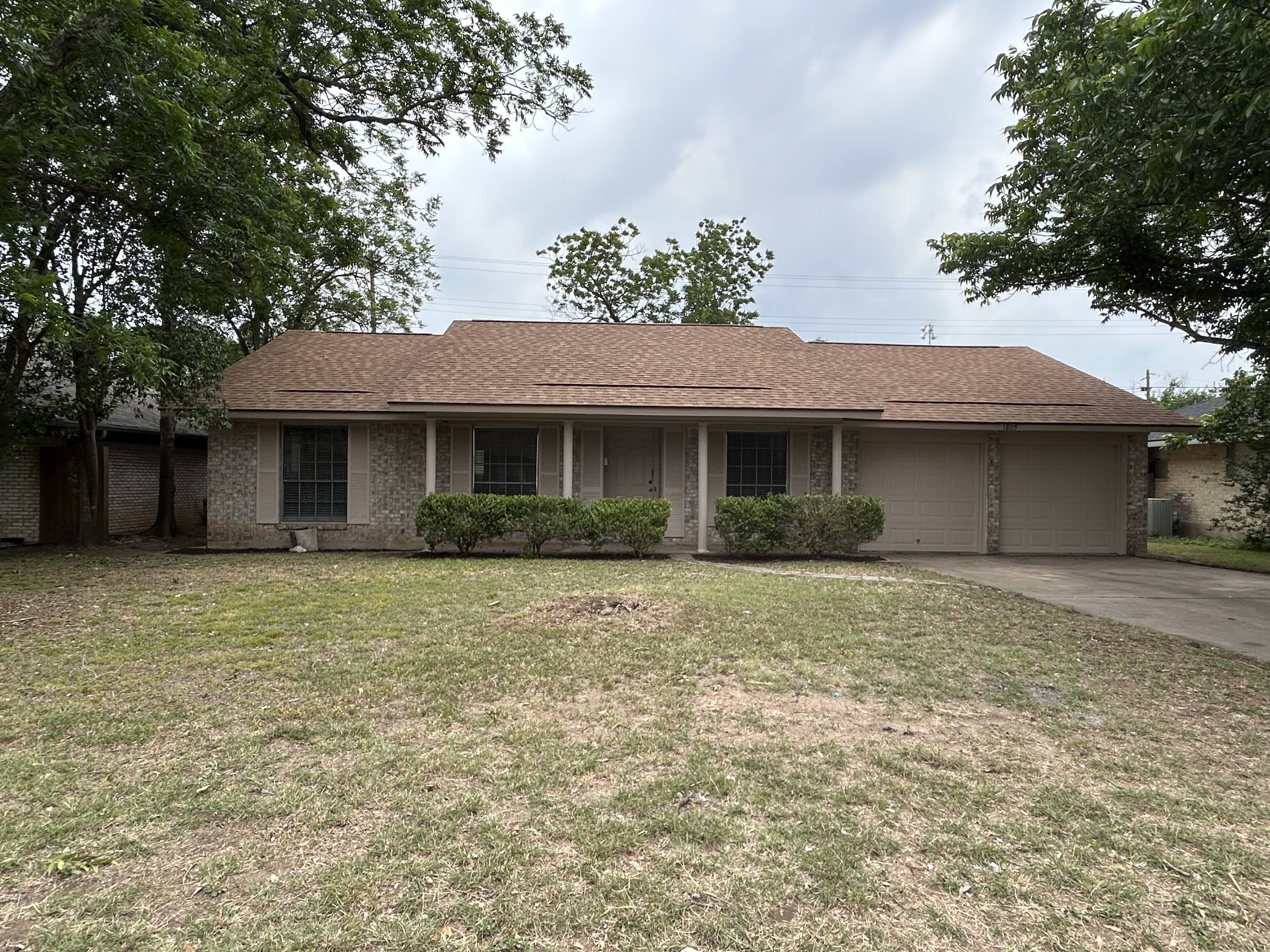 1805 Broadmoor Drive