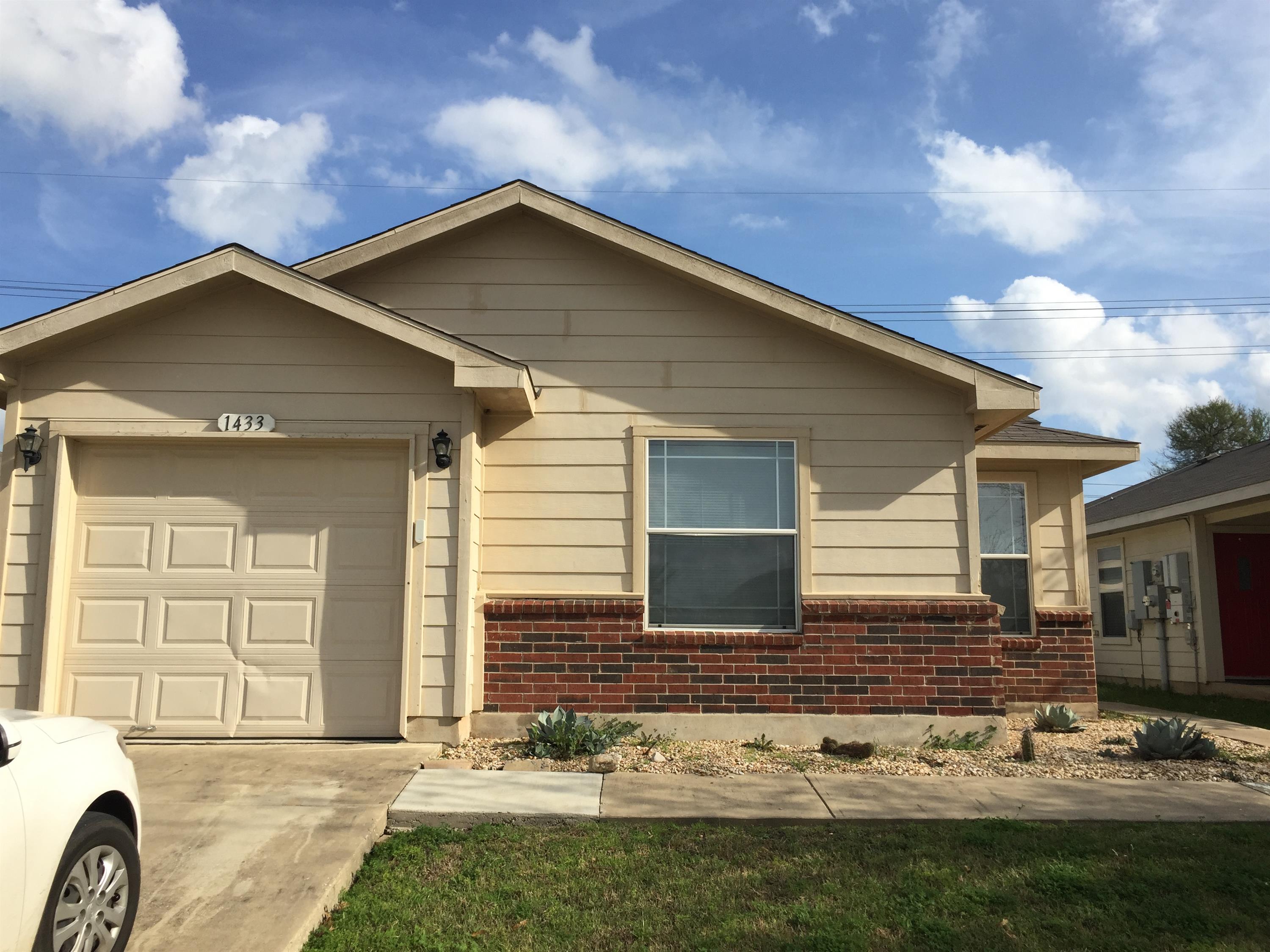 1433 Coriander Dr